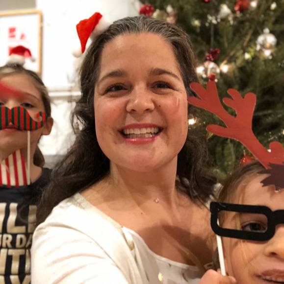 Meet your Posher, Olivia - Picture 1 of 1